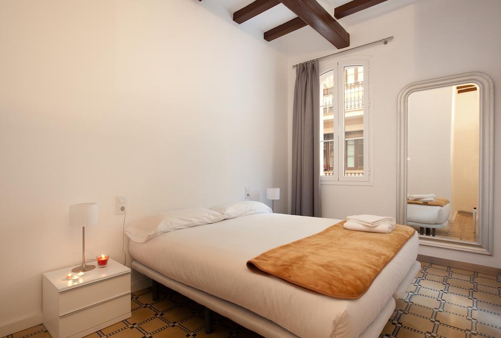Barnapartments Basic Gracia バルセロナ エクステリア 写真