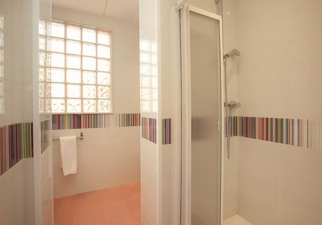 Barnapartments Basic Gracia バルセロナ エクステリア 写真