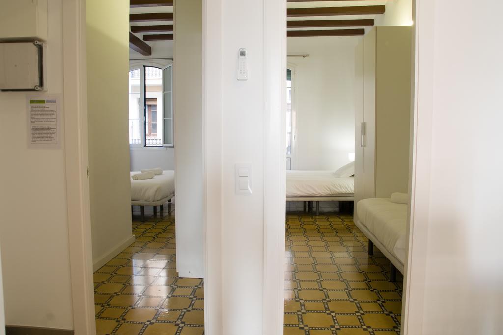 Barnapartments Basic Gracia バルセロナ エクステリア 写真