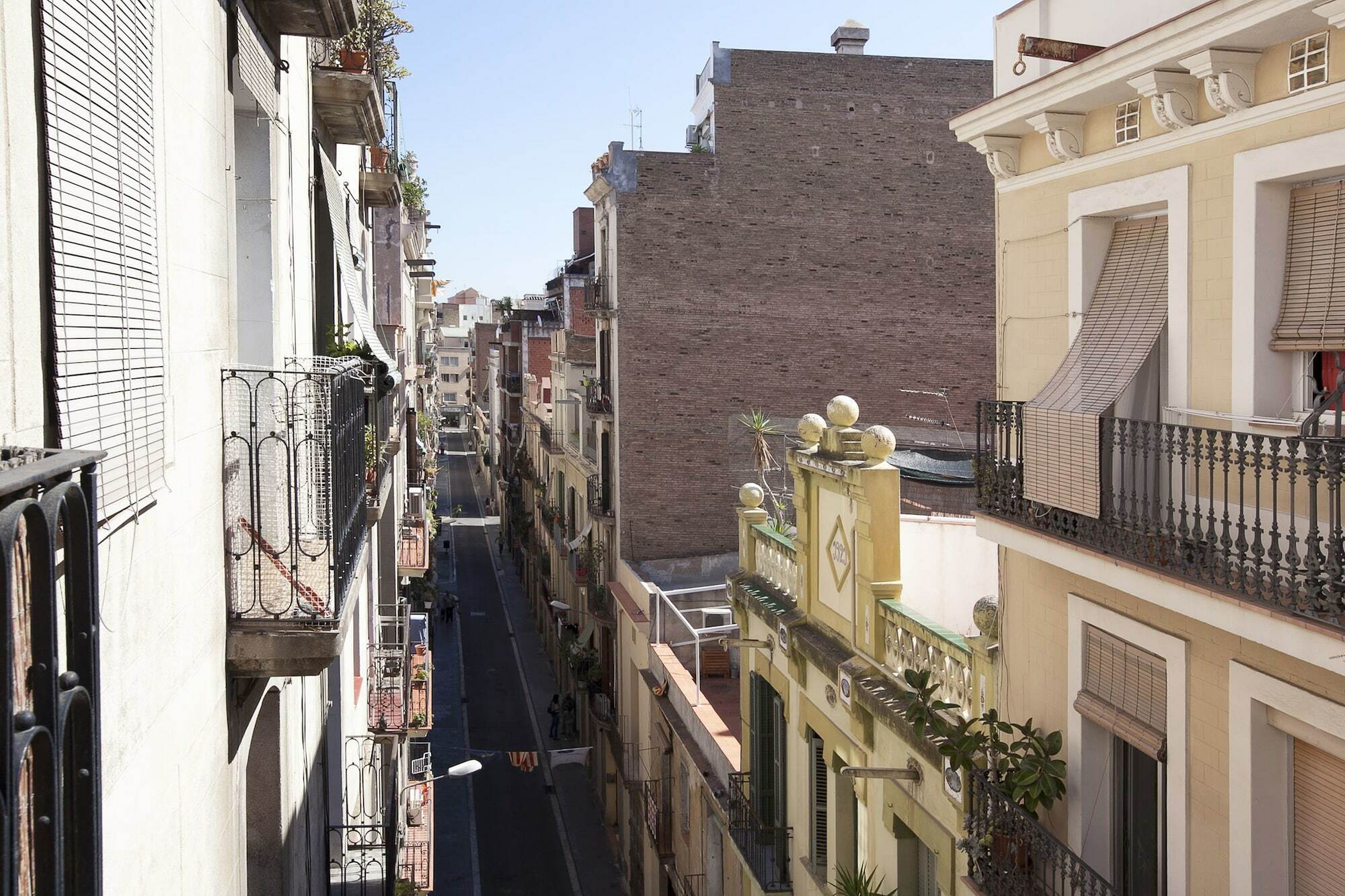 Barnapartments Basic Gracia バルセロナ エクステリア 写真